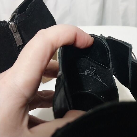 Franco Fortini booties Women's 9 black genuine suede Ellia stack heel Gothic 90s - Picture 6 of 7